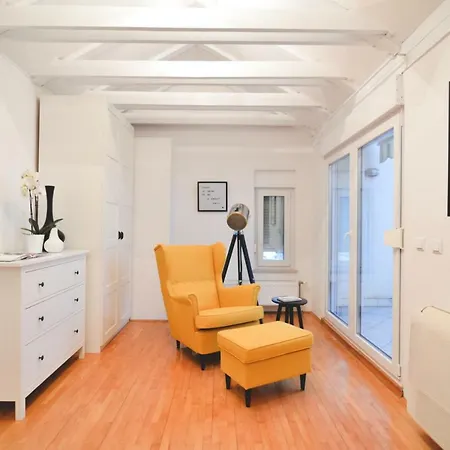 Apartament Lucija *